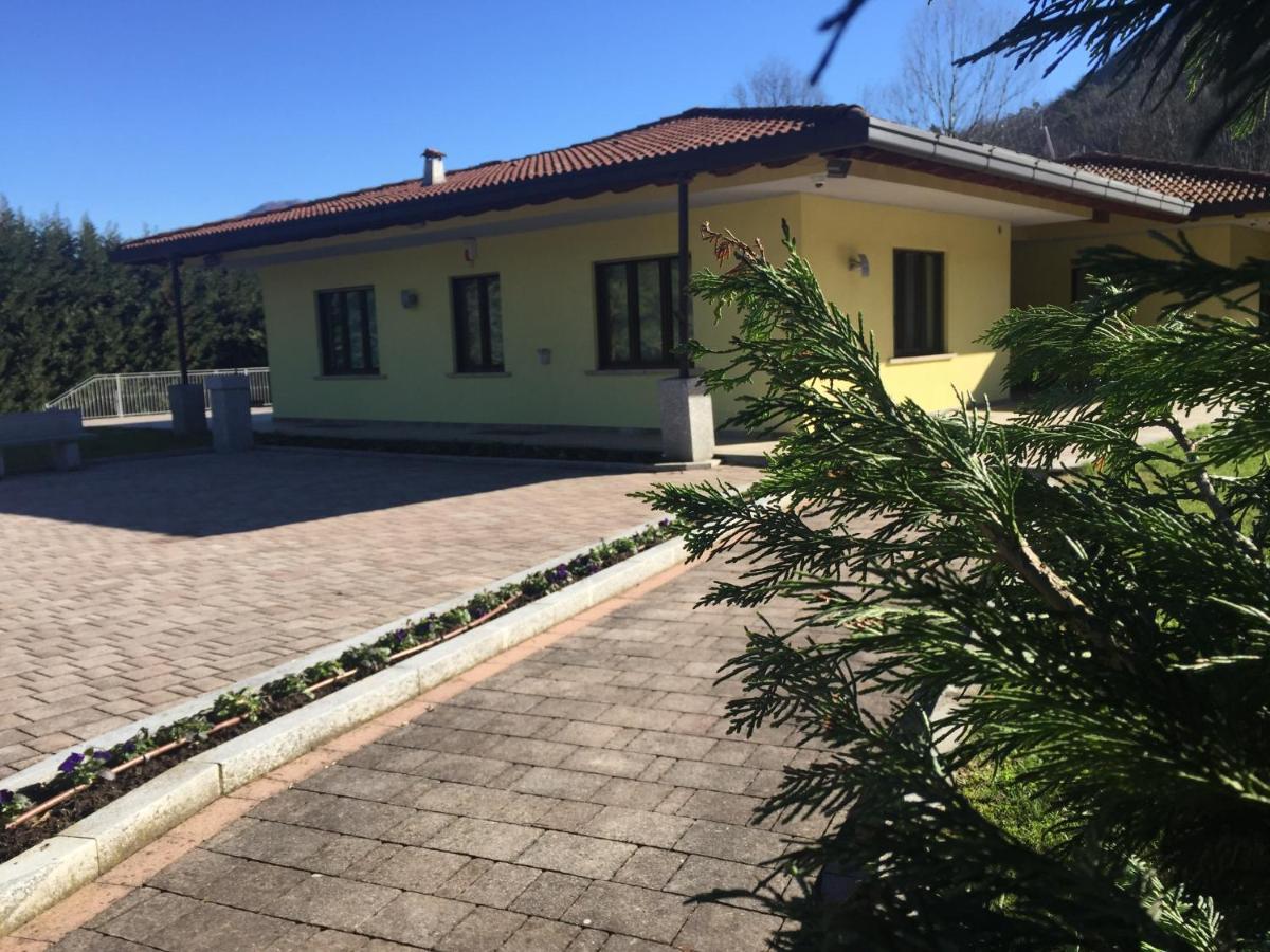 Villa Althea Ronago Exterior foto