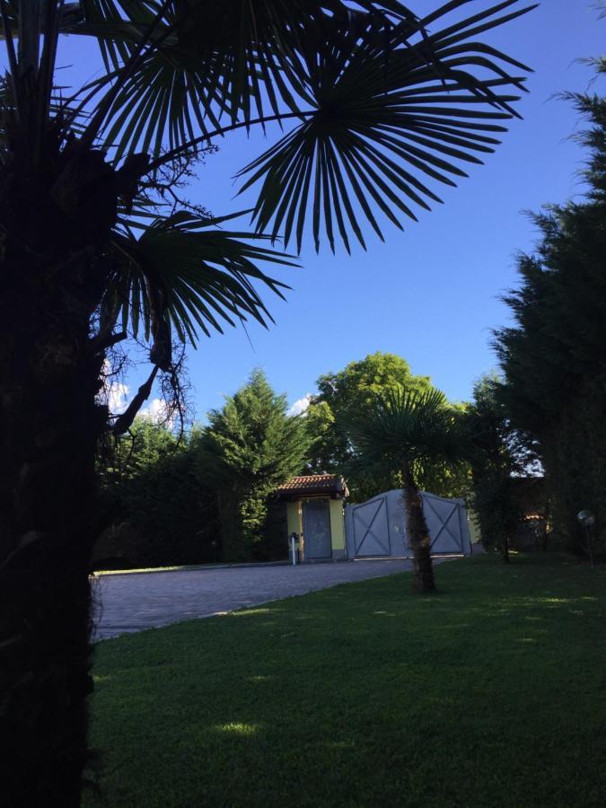 Villa Althea Ronago Exterior foto